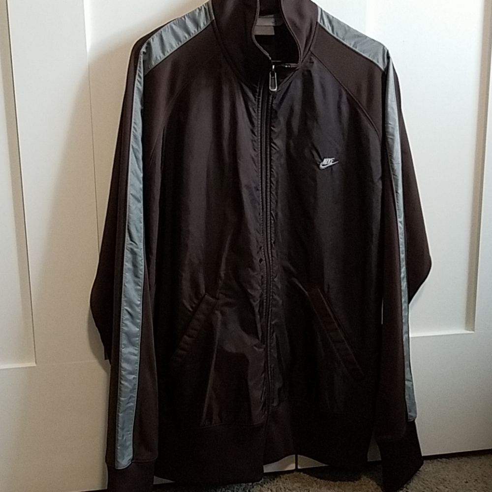 Lightweight jacket